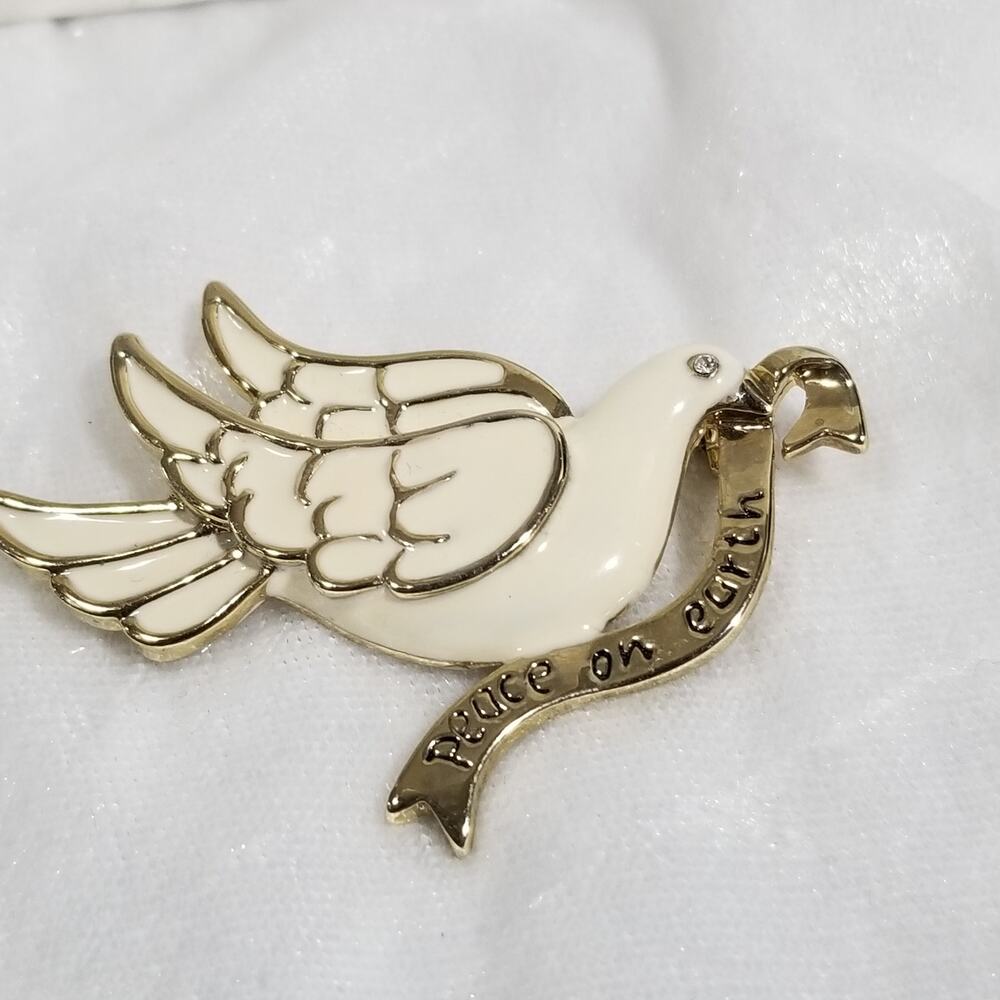 Vintage Monet peace on earth dove gold tone 1.1367